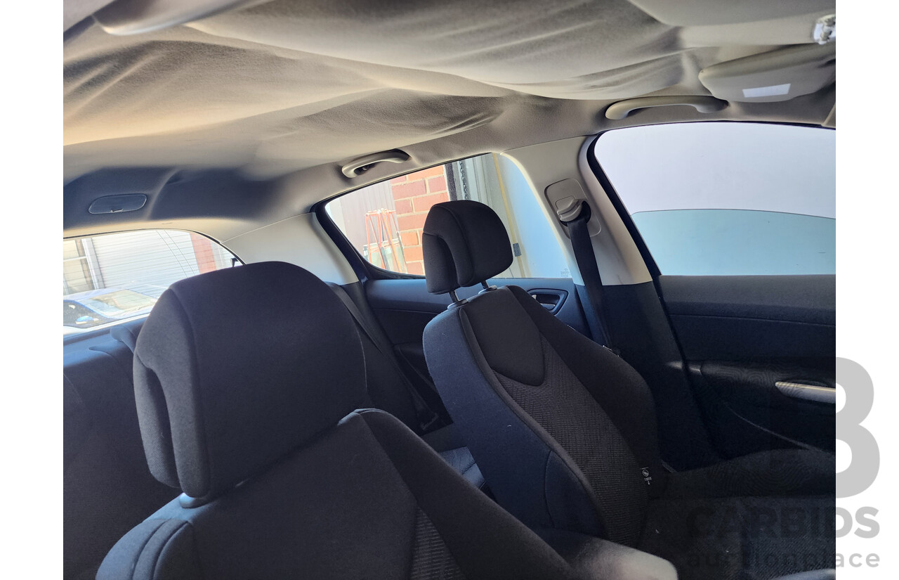 3/2009 Peugeot 308 XS  5d Hatchback Blue 1.6L