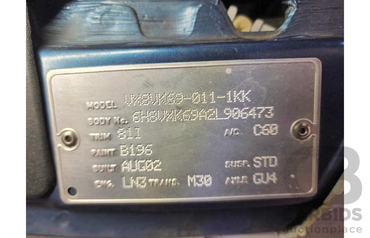 8/2002 Holden Commodore Equipe VXII 4d Sedan Blue 3.8L