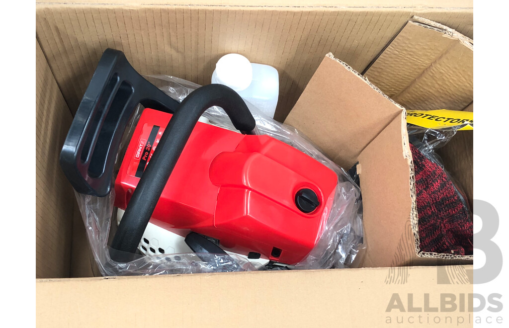 Giantz 62cc Two Stroke Petrol Chainsaw - New