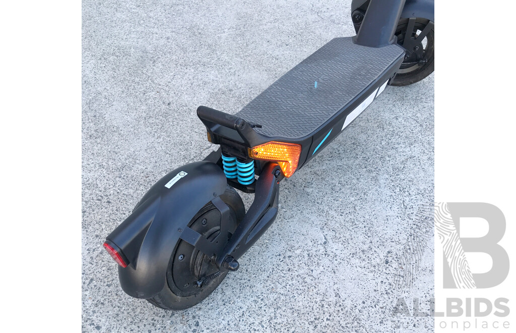 DAXYS Bandicoot Electric Scooter