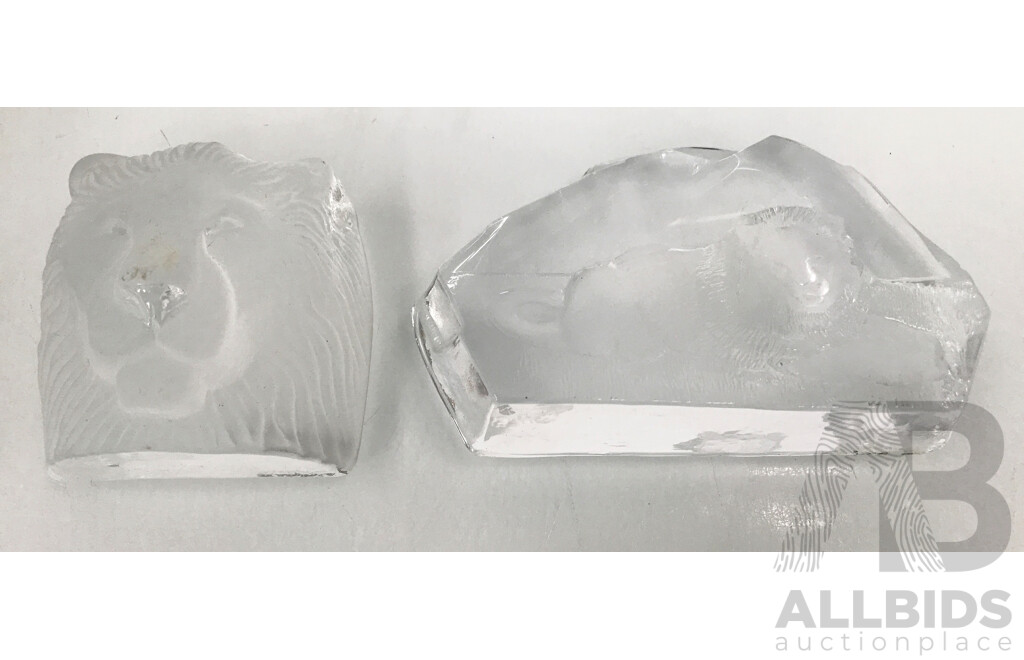 Nybro Crystal Sweden Lion Figures - Lot of 2