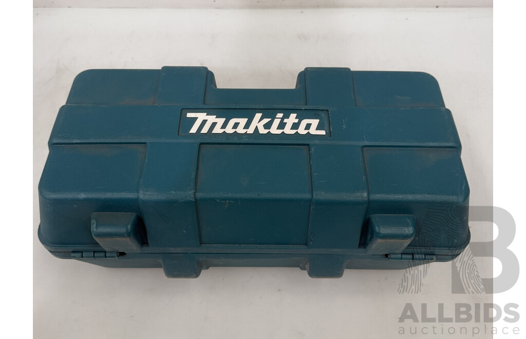 Makita Plate Biscuit Joiner 3901 590w