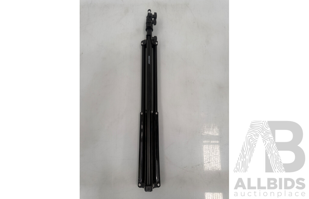 Neewer Bi-color 660 LED Video Light and Stand