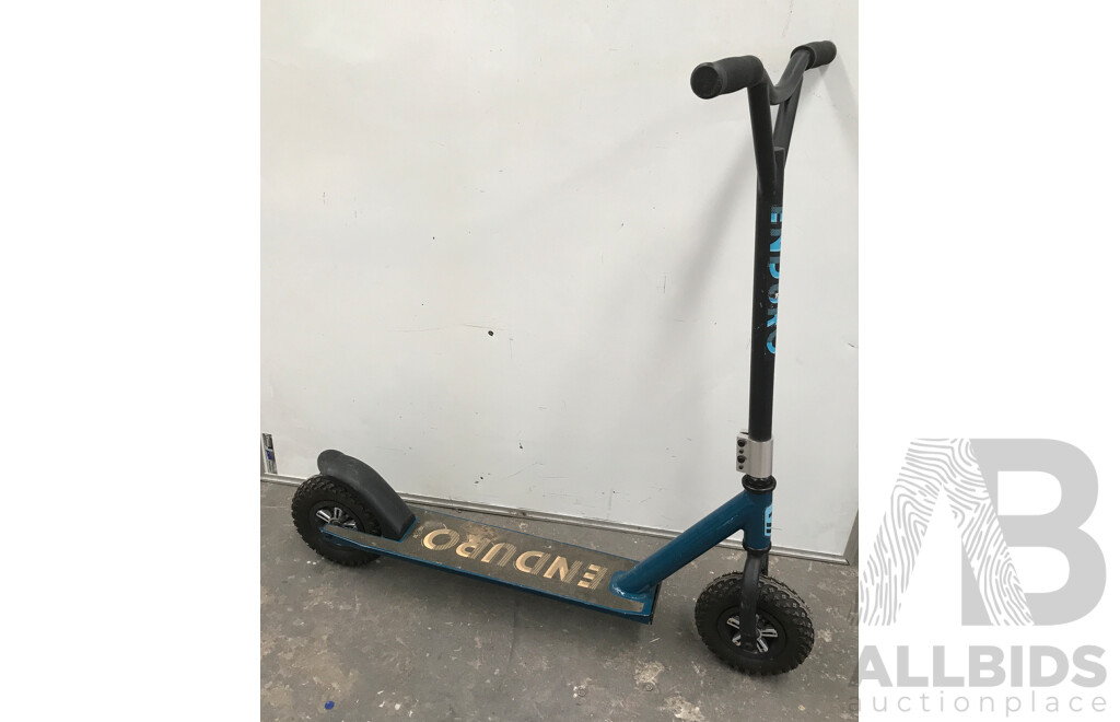 Enduro 200 x 50 Scooter