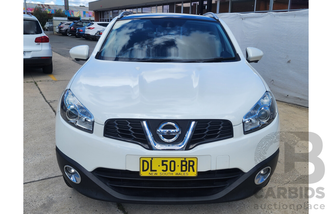 8/2013 Nissan Dualis Ti-L (4x2) J10 MY13 4d Wagon White 2.0L