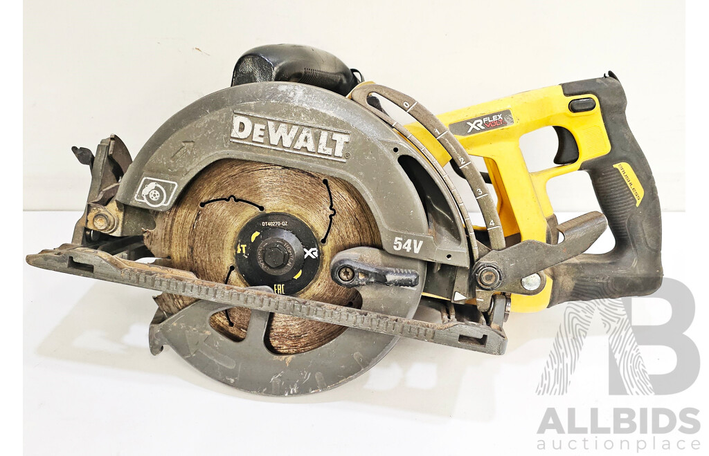 DeWalt (DCS577) Flexvolt Advantage Circular Saw