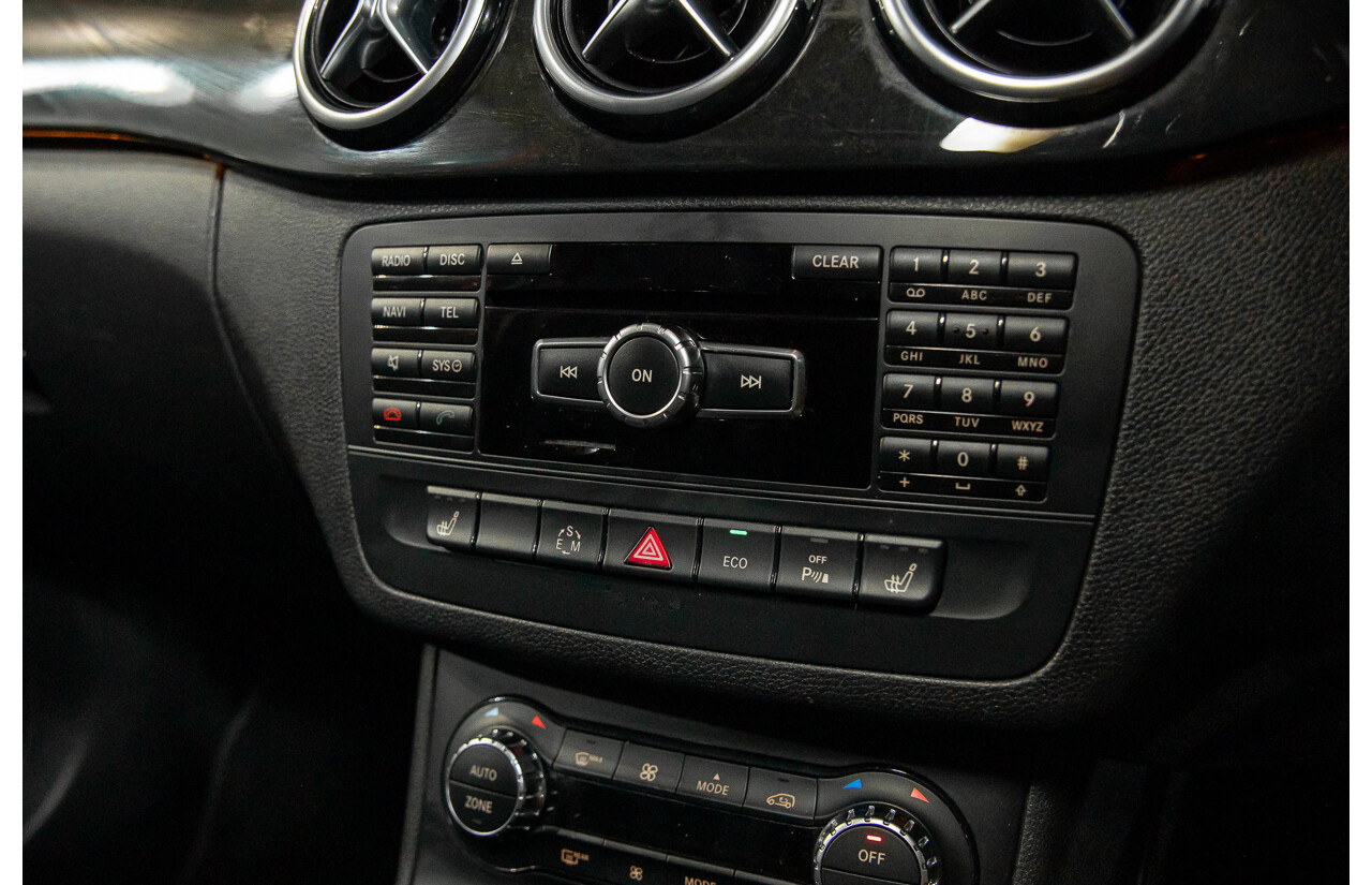 11/2012 Mercedes-Benz B250 BE 246 MY13 5d Hatchback Jupiter Red Turbo 2.0L