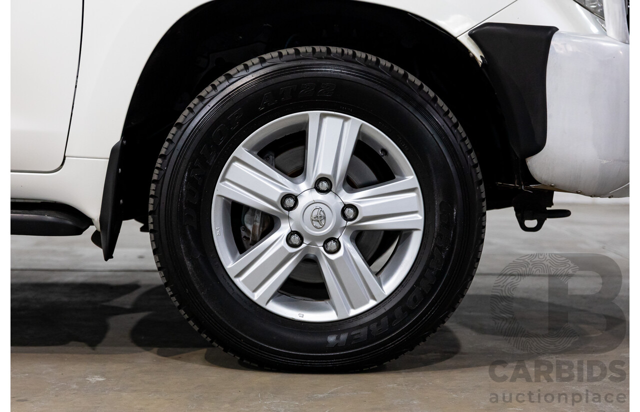 6/2009 Toyota Landcruiser Sahara (4x4) VDJ200R 09 UPGRADE 4d Wagon Crystal White Pearl Turbo Diesel V8 4.5L