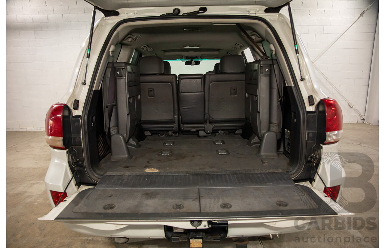 6/2009 Toyota Landcruiser Sahara (4x4) VDJ200R 09 UPGRADE 4d Wagon Crystal White Pearl Turbo Diesel V8 4.5L