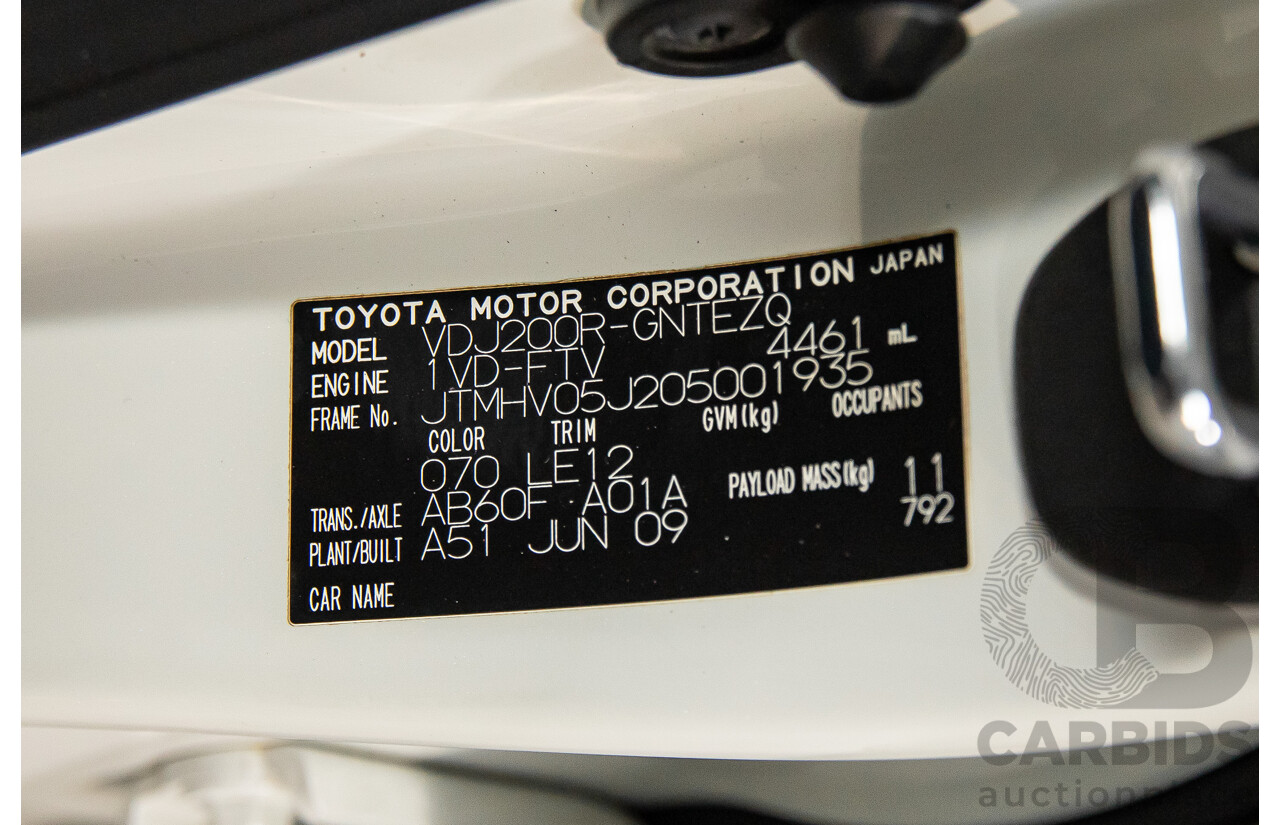 6/2009 Toyota Landcruiser Sahara (4x4) VDJ200R 09 UPGRADE 4d Wagon Crystal White Pearl Turbo Diesel V8 4.5L