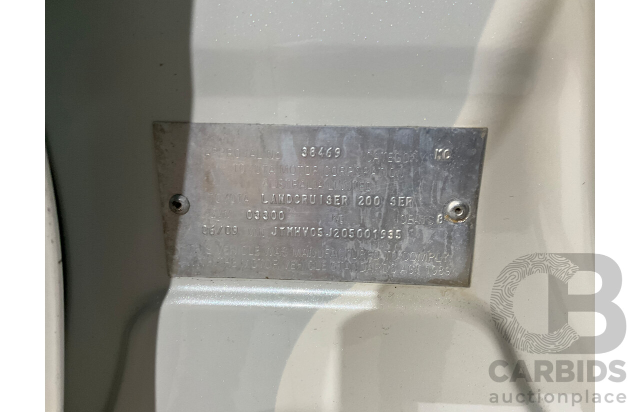 6/2009 Toyota Landcruiser Sahara (4x4) VDJ200R 09 UPGRADE 4d Wagon Crystal White Pearl Turbo Diesel V8 4.5L