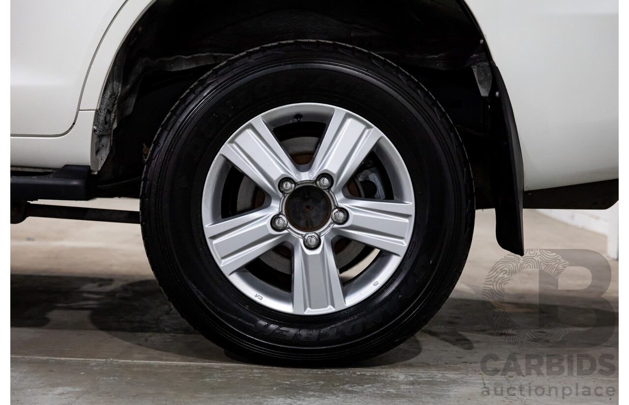 6/2009 Toyota Landcruiser Sahara (4x4) VDJ200R 09 UPGRADE 4d Wagon Crystal White Pearl Turbo Diesel V8 4.5L