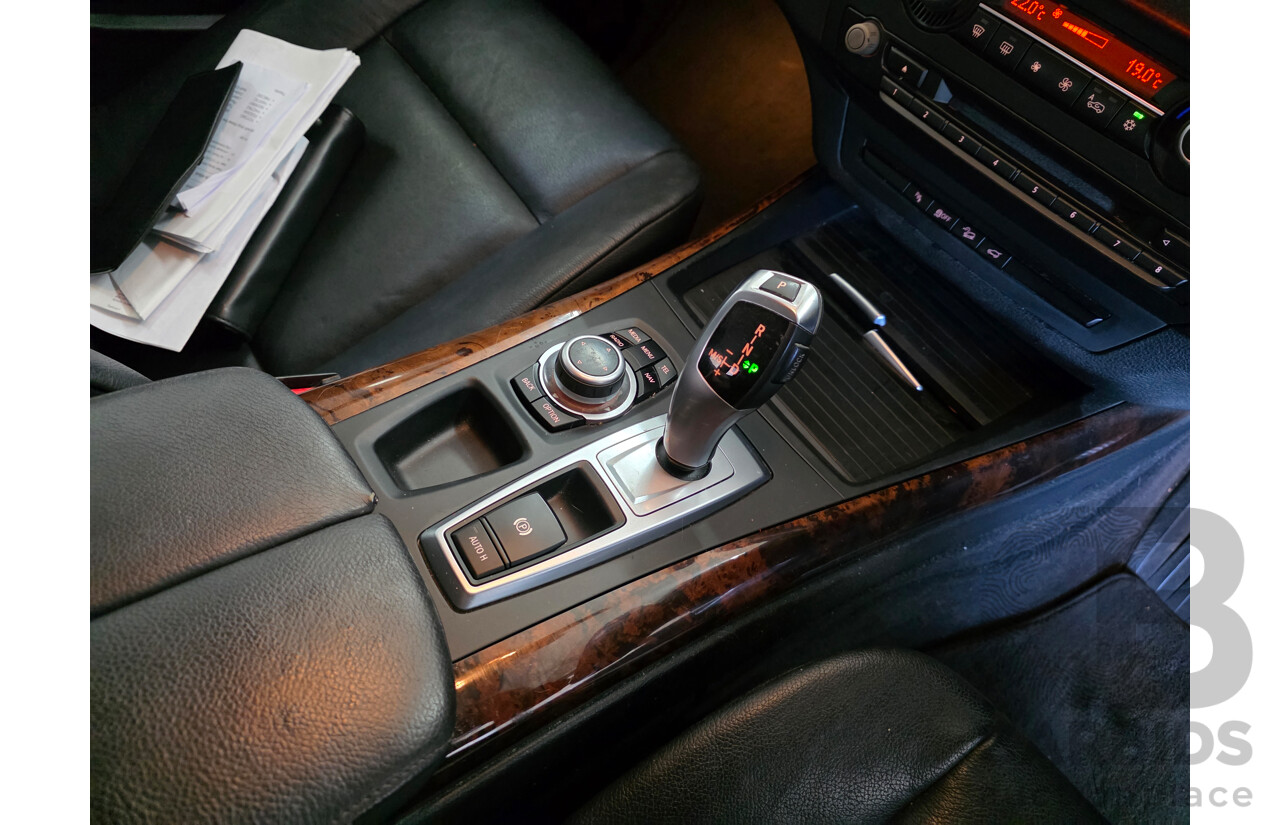 07/2013 Bmw X5 xDrive30d M-sport (4x4) E70 MY12 UPGRADE 4D Wagon White Turbo Diesel 3.0L