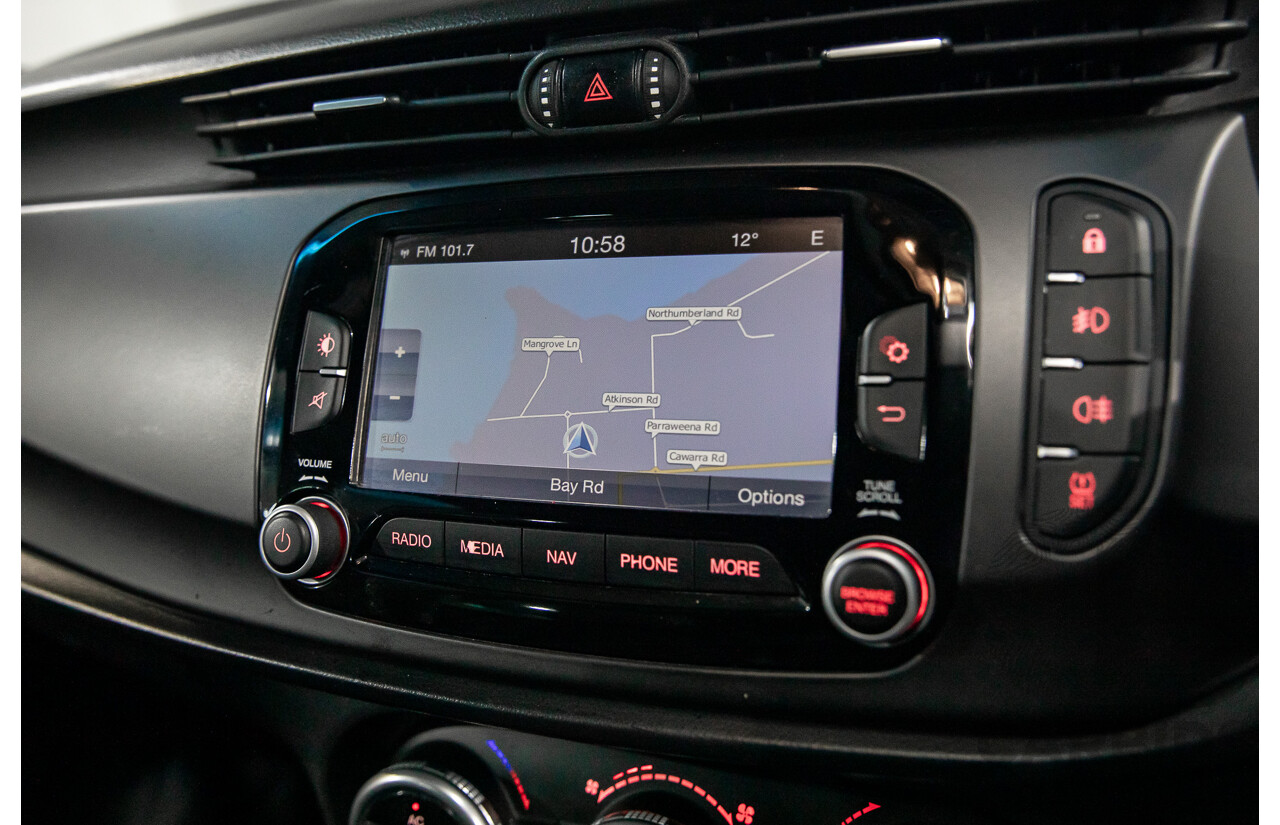 2/2015 Alfa Romeo Giulietta Distinctive MY15 5d Hatchback Alfa Black Turbo 1.4L