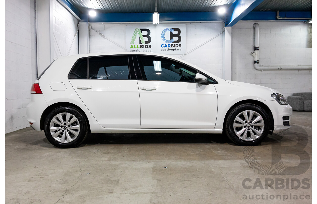 8/2013 Volkswagen Golf 90 TSI Comfortline AU 5d Hatchback Pure White Turbo 1.4L
