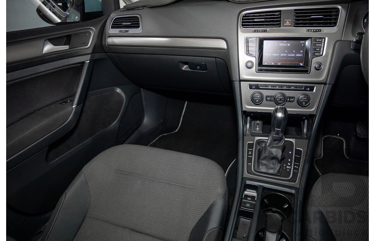 8/2013 Volkswagen Golf 90 TSI Comfortline AU 5d Hatchback Pure White Turbo 1.4L