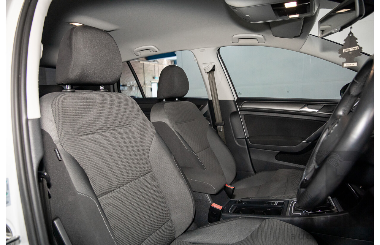 8/2013 Volkswagen Golf 90 TSI Comfortline AU 5d Hatchback Pure White Turbo 1.4L