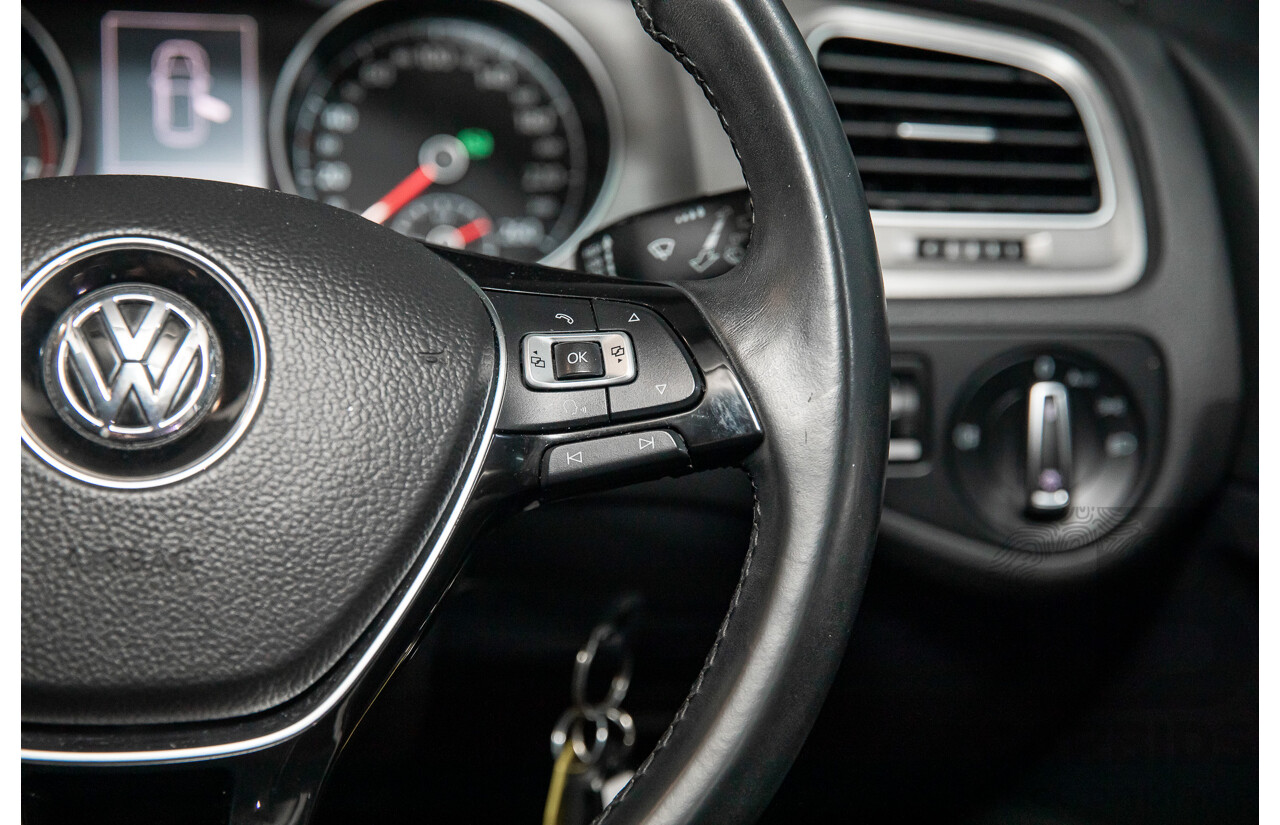 8/2013 Volkswagen Golf 90 TSI Comfortline AU 5d Hatchback Pure White Turbo 1.4L