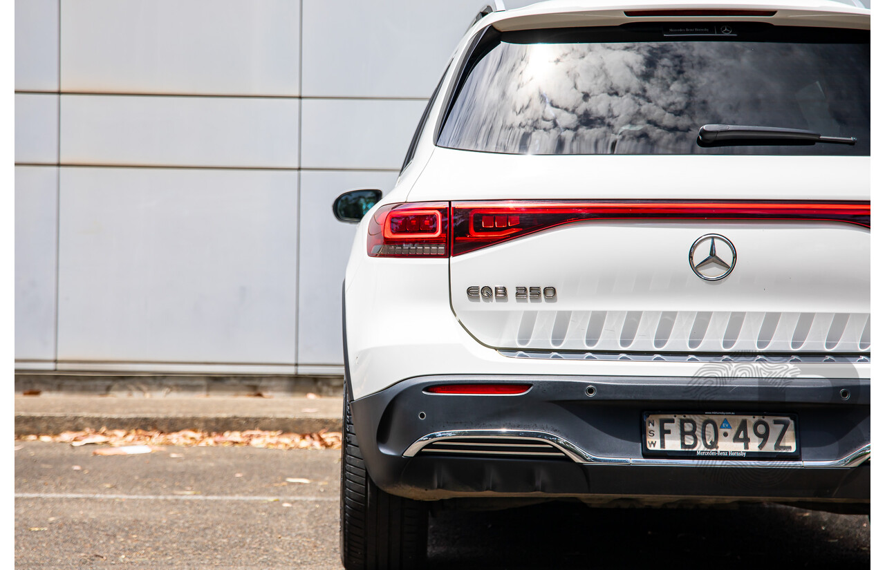 08/2022 Mercedes-Benz EQB 250 AMG Line (FWD) X243 MY23.5 4d Wagon Polar White Dedicated Electric EV - 140kw