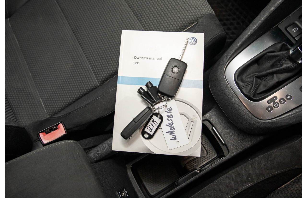 8/2011 Volkswagen Golf 103 TDI Comfortline 1K MY11 4d Wagon Reflex Silver Turbo Diesel 2.0L