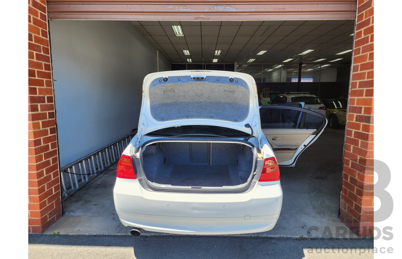 4/2007 Bmw 3 20i E90 4d Sedan White 2.0L