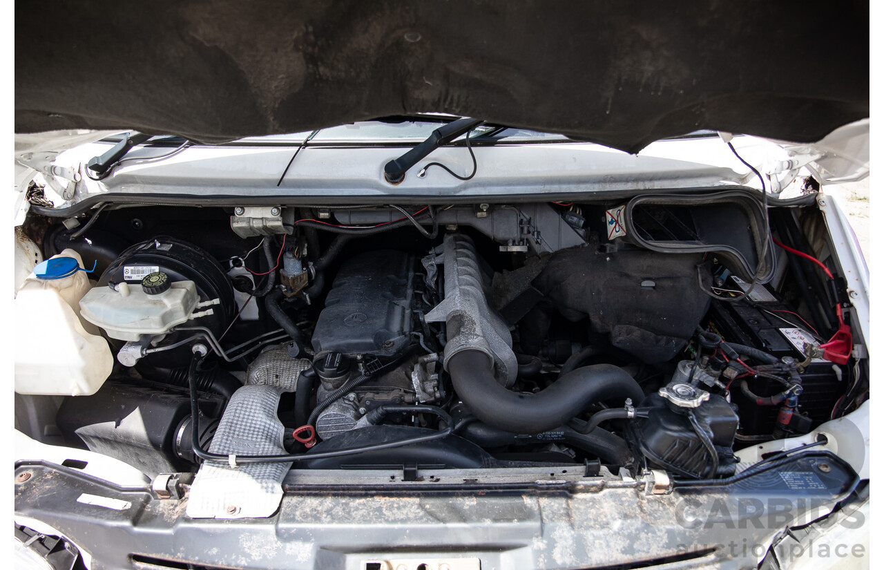 11/2004 Mercedes-Benz Sprinter 316CDI LWB (RWD) Van Arctic White Turbo Diesel 2.7L - Custom Camper