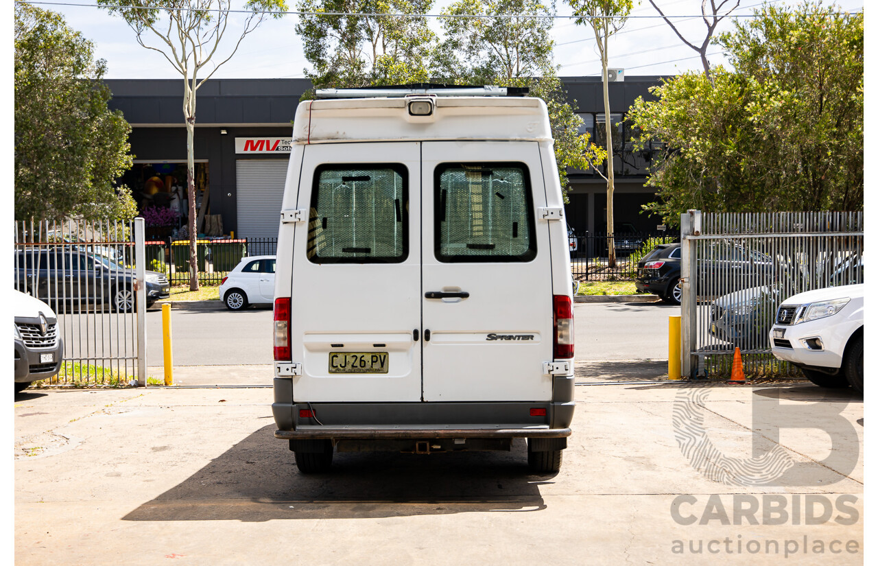 11/2004 Mercedes-Benz Sprinter 316CDI LWB (RWD) Van Arctic White Turbo Diesel 2.7L - Custom Camper