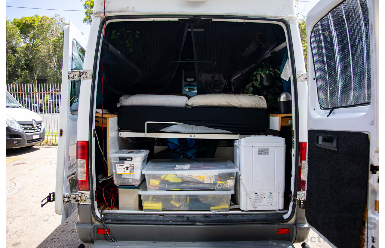 11/2004 Mercedes-Benz Sprinter 316CDI LWB (RWD) Van Arctic White Turbo Diesel 2.7L - Custom Camper
