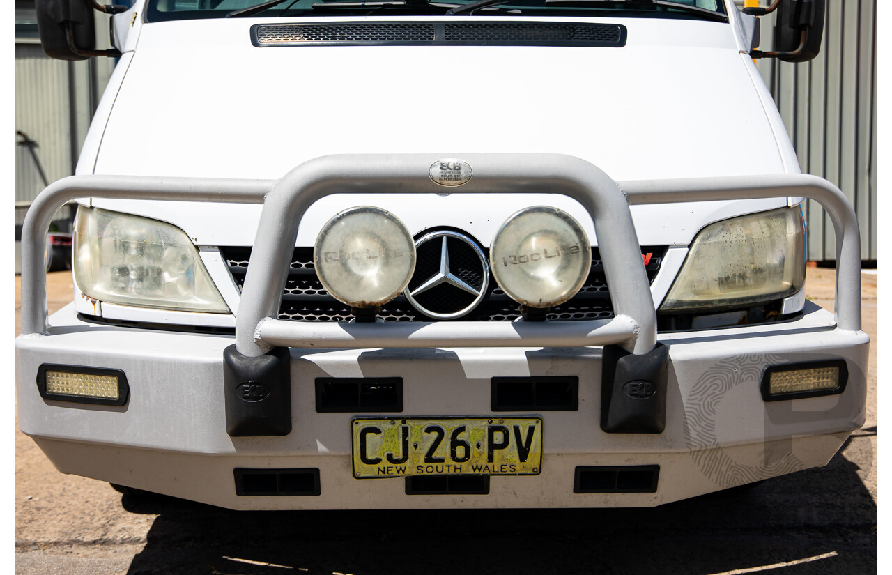 11/2004 Mercedes-Benz Sprinter 316CDI LWB (RWD) Van Arctic White Turbo Diesel 2.7L - Custom Camper