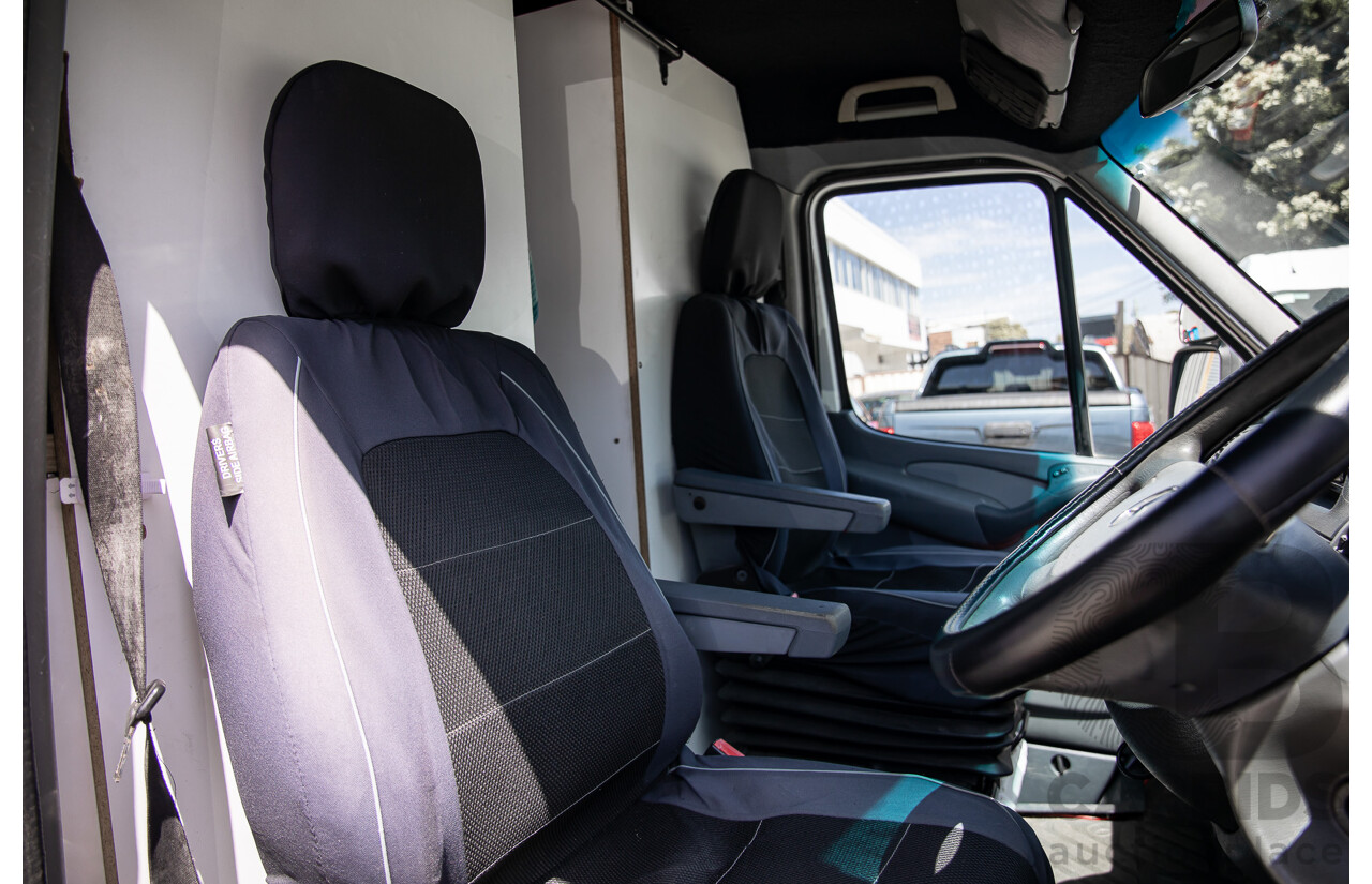 11/2004 Mercedes-Benz Sprinter 316CDI LWB (RWD) Van Arctic White Turbo Diesel 2.7L - Custom Camper