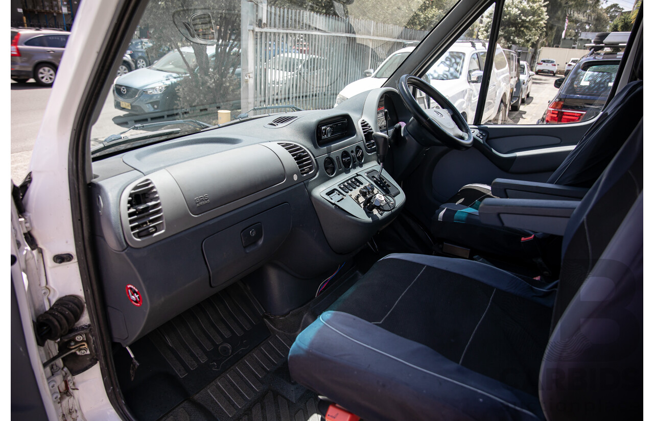 11/2004 Mercedes-Benz Sprinter 316CDI LWB (RWD) Van Arctic White Turbo Diesel 2.7L - Custom Camper