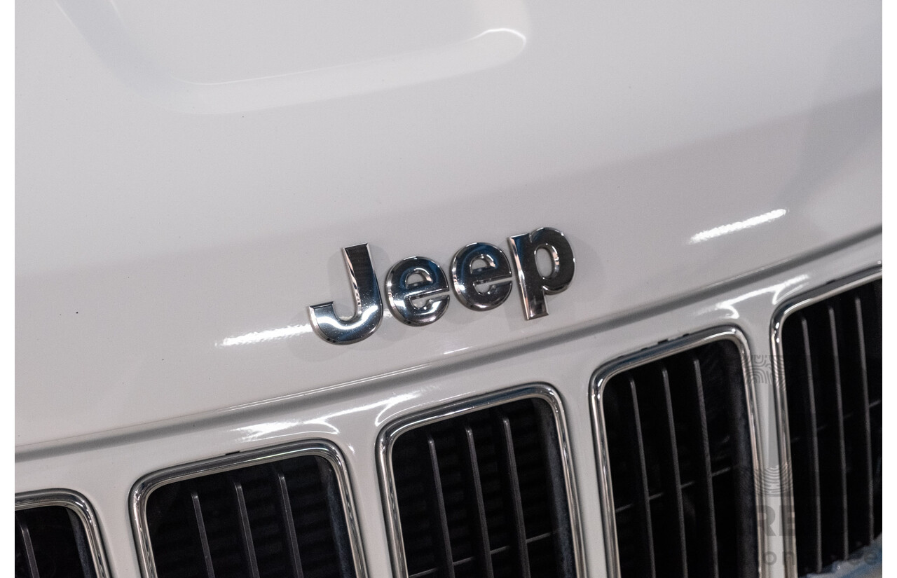 10/2015 Jeep Grand Cherokee Limited (4x4) WK MY15 4d Wagon Bright White Turbo Diesel V6 3.0L