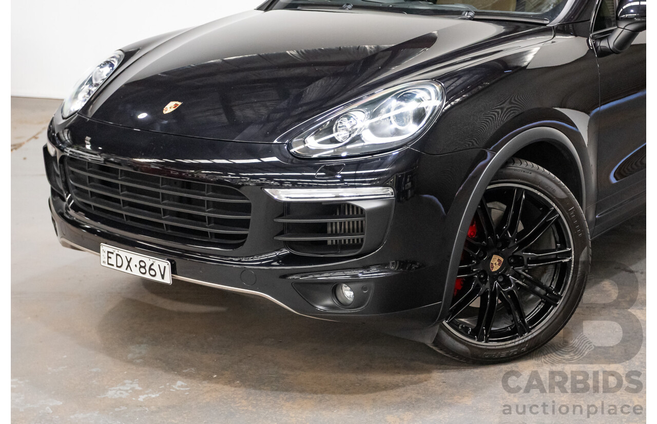 11/2014 Porsche Cayenne S (AWD) Series 2 92A MY15 4d Wagon Deep Black Metallic Turbo V6 3.6L