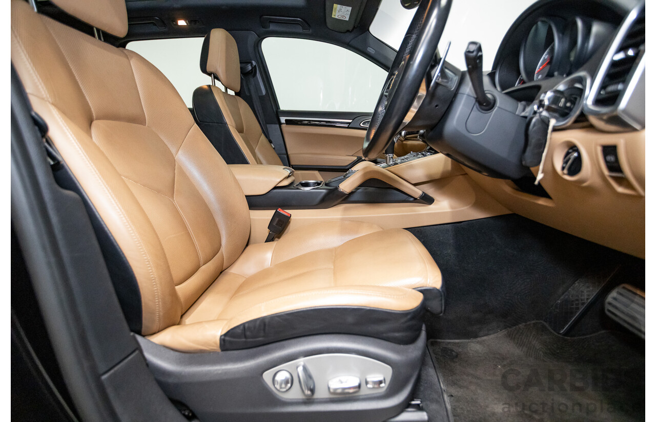 11/2014 Porsche Cayenne S (AWD) Series 2 92A MY15 4d Wagon Deep Black Metallic Turbo V6 3.6L