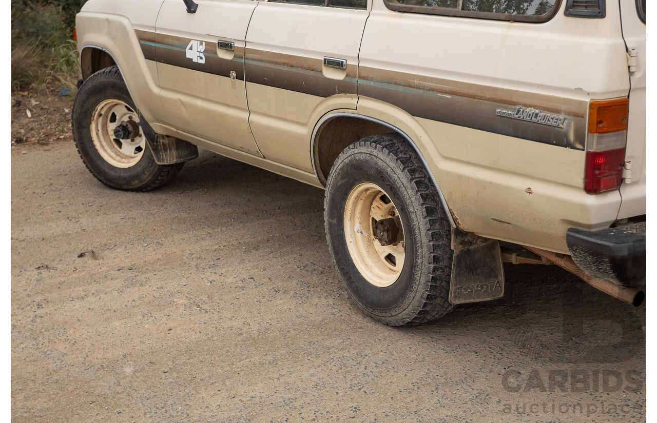 1/1981 Toyota Landcruiser Standard FJ60RV (4x4) 4d Wagon Beige 4.2L