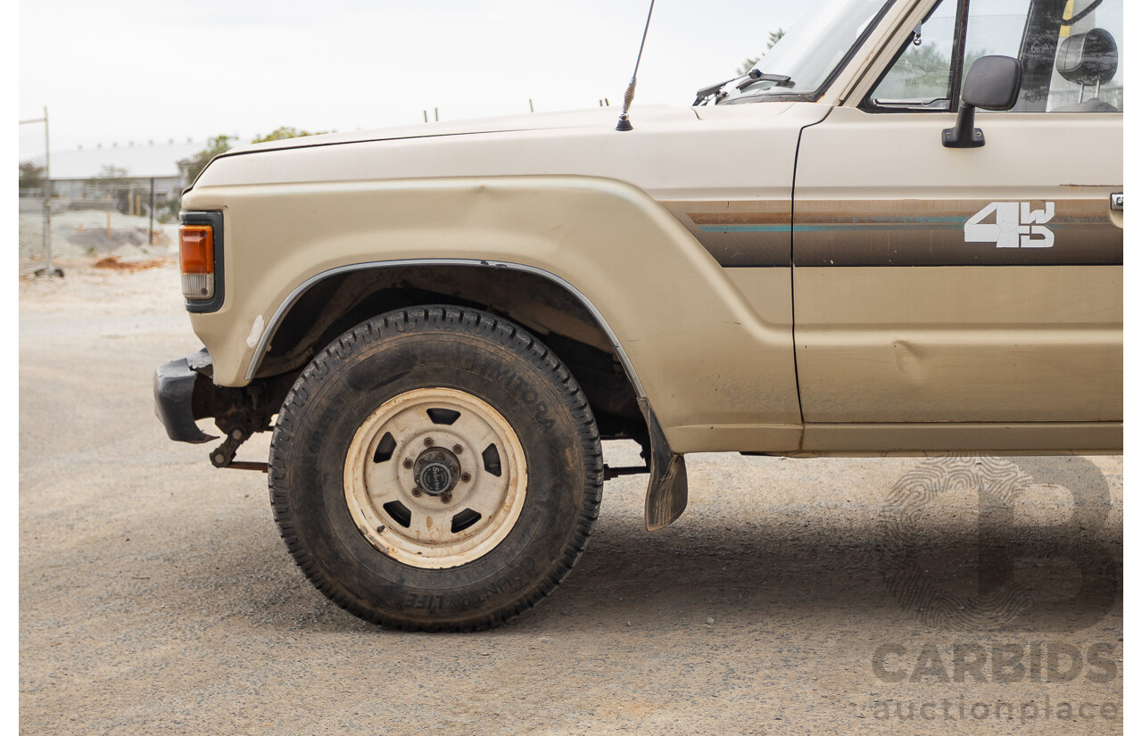 1/1981 Toyota Landcruiser Standard FJ60RV (4x4) 4d Wagon Beige 4.2L