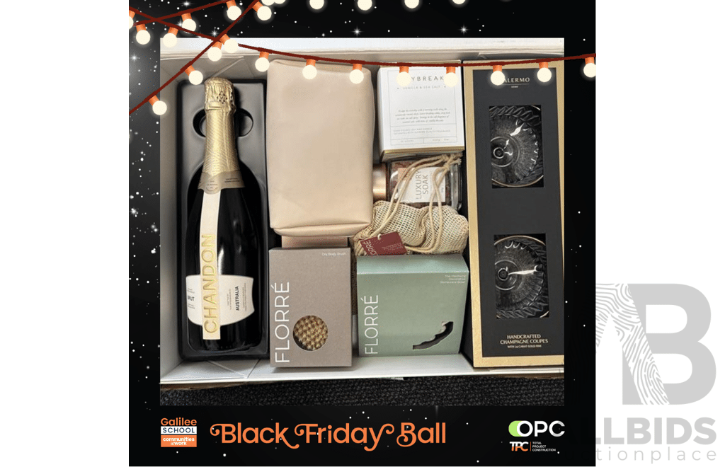 Luxury Pamper Hamper with Chandon Wine
