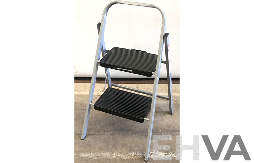 Syneco Two Step Folding Ladder