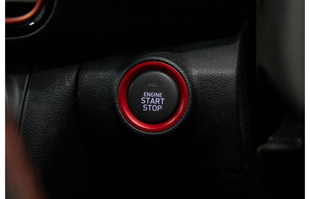 03/2018 Hyundai Kona Highlander (AWD) OS 4d Wagon Chalk White Turbo 1.6L