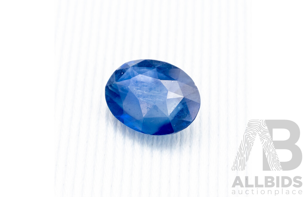 3.1ct Oval Royal Blue Sapphire
