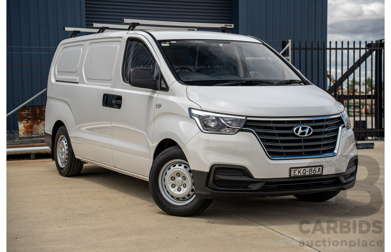 10/2020 Hyundai i-Load 3S TWIN SWING TQ4 MY21 4D Van Creamy White Turbo Diesel 2.5L