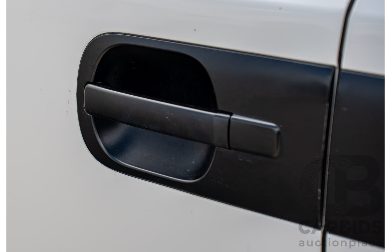 10/2020 Hyundai i-Load 3S TWIN SWING TQ4 MY21 4D Van Creamy White Turbo Diesel 2.5L