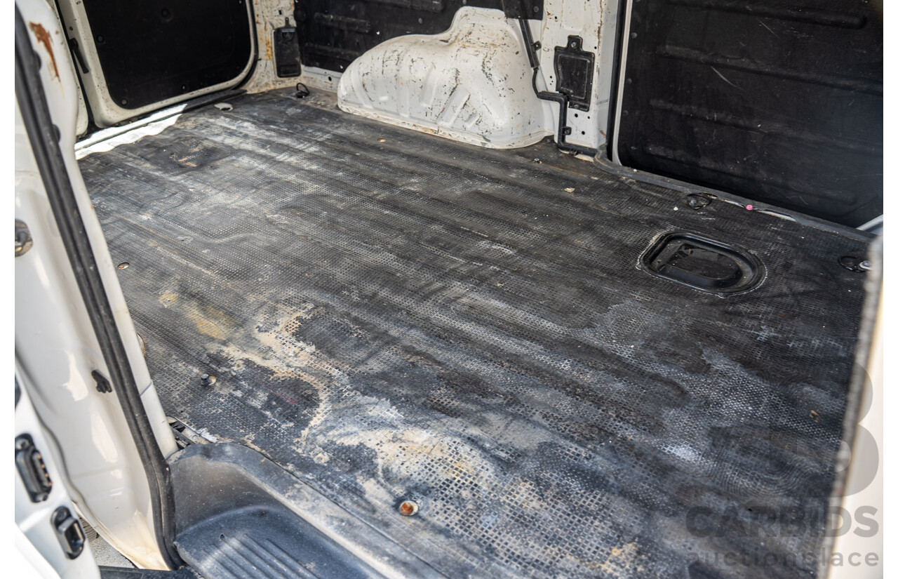 10/2020 Hyundai i-Load 3S TWIN SWING TQ4 MY21 4D Van Creamy White Turbo Diesel 2.5L