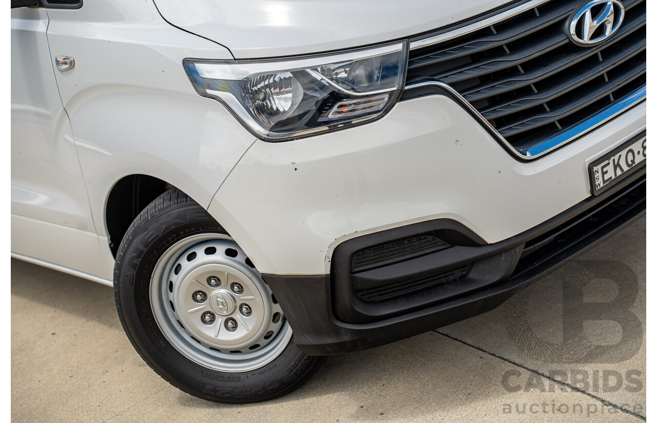 10/2020 Hyundai i-Load 3S TWIN SWING TQ4 MY21 4D Van Creamy White Turbo Diesel 2.5L