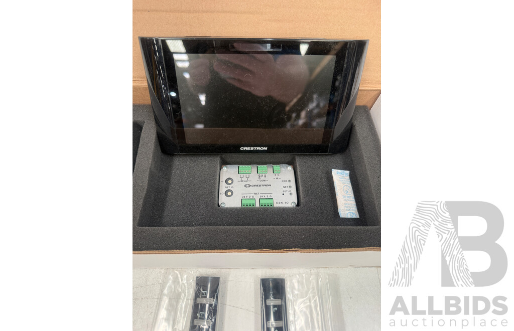 Crestron - TSCW-730 7” Touch Screen Control System