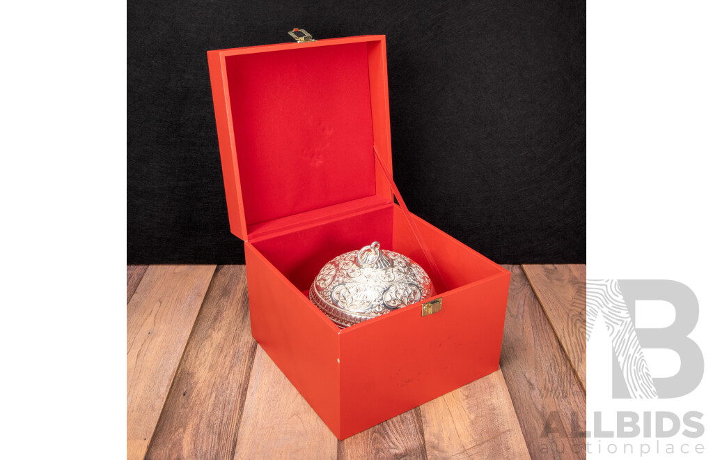 Omani Silver Dome-Form Jewellery Box with Presentation Case