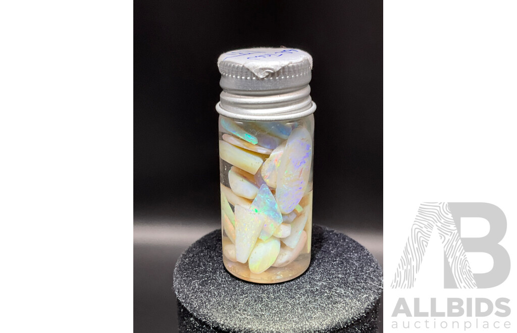 Lightning Ridge, Coober Pedy, Mintabie Opals (58TCW, 62TCW, 68TCW) and Australian Certified OPAL, 5.72ct  - Lot of 4