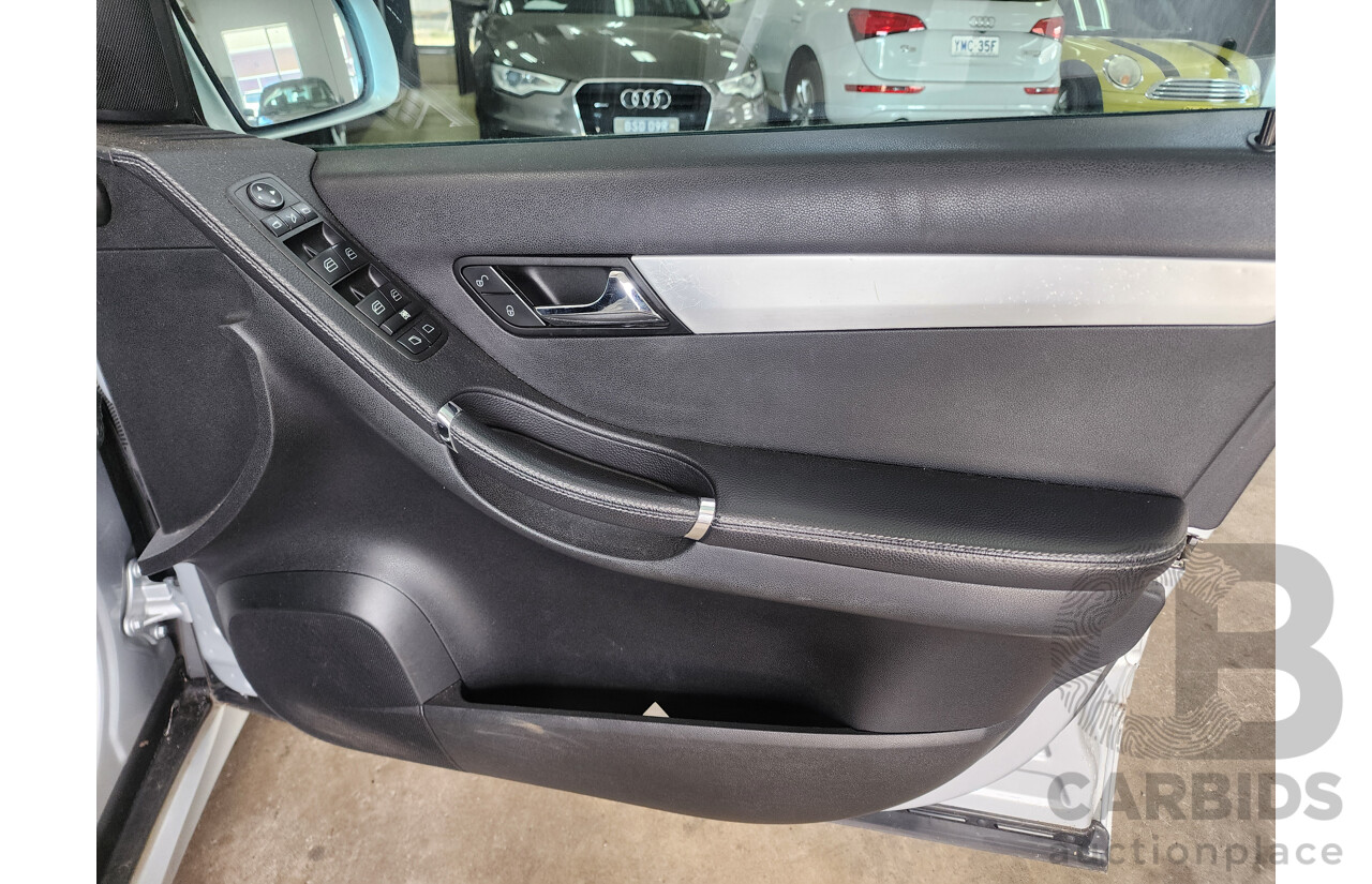 1/2006 Mercedes-Benz R 320 CDI (awd) 251 4d Wagon Silver 3.0L