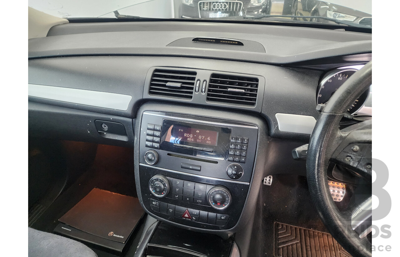 1/2006 Mercedes-Benz R 320 CDI (awd) 251 4d Wagon Silver 3.0L