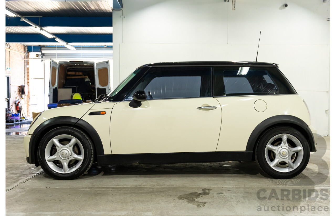1/2005 Mini Cooper R50 2d Hatchback Pepper White 1.6L
